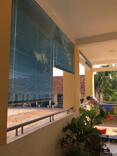 Màn sáo nhôm trường tiểu học Mỹ Thạnh